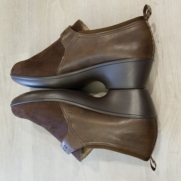 EUC - JBU by Jambu Gail Slip On Size 10M - Picture 7 of 11